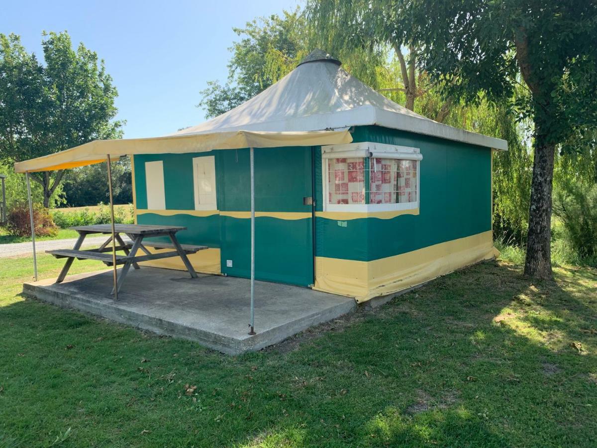 Camping Du Lac De Saujon Esterno foto